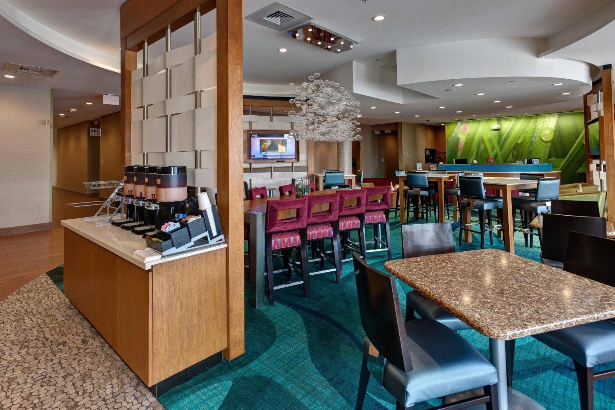 Springhill Suites By Marriott Wichita Airport Exterior foto